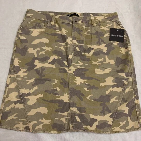 ๐๐๐ NWT BACCINI WOMENS CAMO SKIRT SIZE 10 ๐๐๐ - Picture 1 of 6